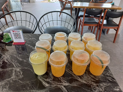 Ảnh chờ bản quyền — GOLD COFFEE AND TEA