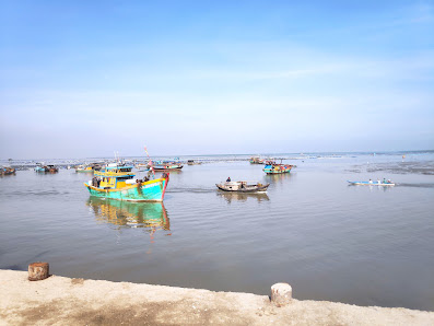Ảnh chờ bản quyền — BẾN CẬP TÀU ĐỒNG HÒA