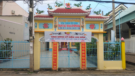 Ảnh chờ bản quyền — Thánh thất Đồng Hòa